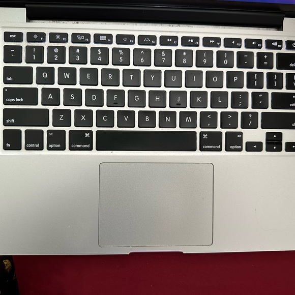 MacBook Pro 13” Retina late 2013 in EUC - Picture 5 of 8